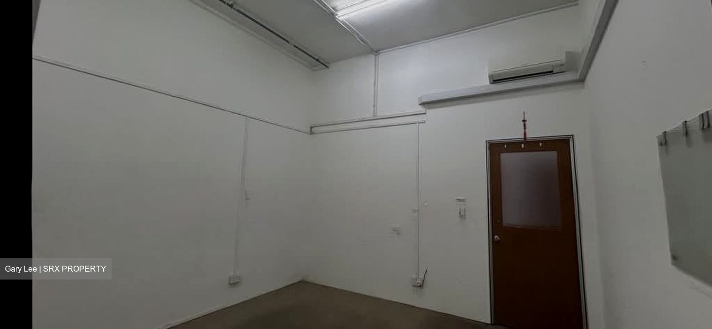 Uni-tech Centre (D22), Factory #557637091